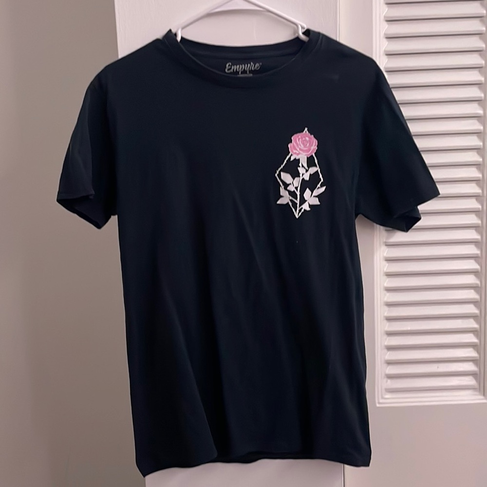 black empyre graphic t shirt